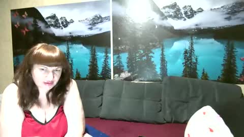 Snapshot of kleosnow chatting on 04.17.26 Kleosnow online show from 04.17.26