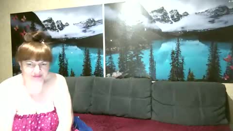 Snapshot of kleosnow chatting on 05.02.26 Kleosnow online show from 05.02.26