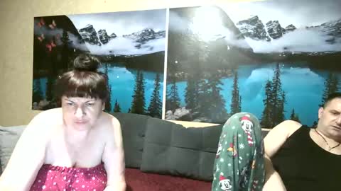 Snapshot of kleosnow chatting on 05.20.26 Kleosnow online show from 05.20.26
