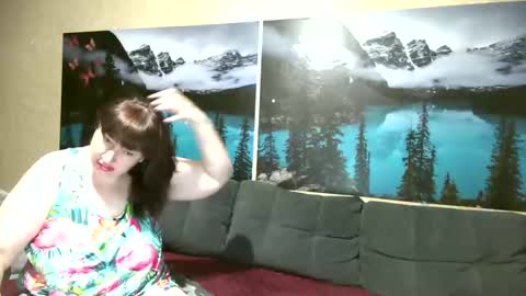 Snapshot of kleosnow chatting on 05.31.26 Kleosnow online show from 05.31.26