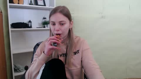 klerkarina online show from 02.13.25