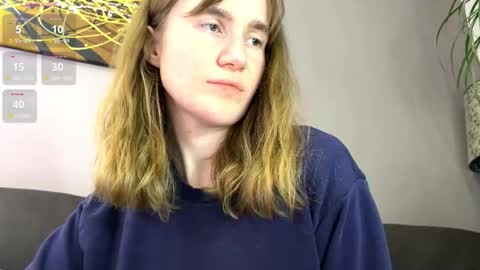 Snapshot of kleya___ chatting on 10.18.25 Kleya online show from 10.18.25