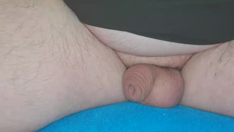 Snapshot of klinge2000 chatting on 10.23.25 klinge2000 online show from 10.23.25