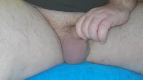 Snapshot of klinge2000 chatting on 11.25.25 klinge2000 online show from 11.25.25