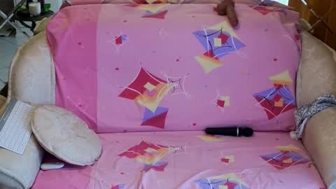 Snapshot of klitores chatting on 10.24.25 ALYONA online show from 10.24.25