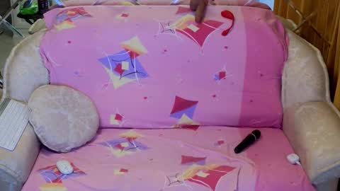 Snapshot of klitores chatting on 11.29.25 ALYONA online show from 11.29.25