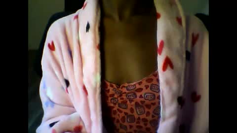 Snapshot of klovely03 chatting on 02.06.25 klovely03 online show from 02.06.25