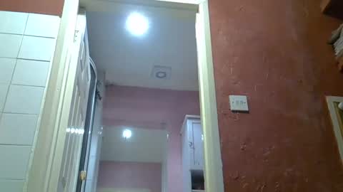 klovesu2000 online show from 12.17.24