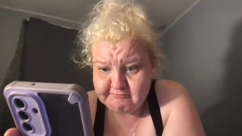 kmarie1196 online show from 08.04.26