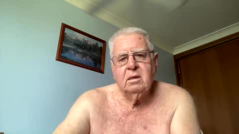 Aussiedude online show from 12.22.25