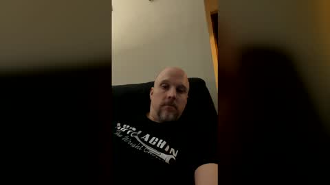 Snapshot of knotdaddy1983 chatting on 04.03.26 knotdaddy1983 online show from 04.03.26