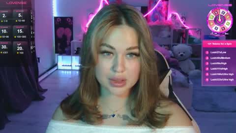 Mia online show from 10.24.25