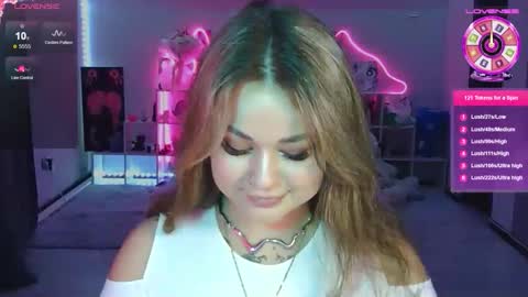 Mia online show from 11.15.25