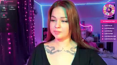 Mia online show from 11.28.25