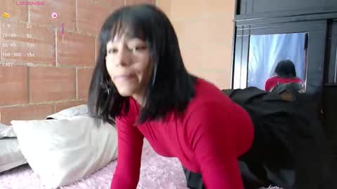 Snapshot of komatsu_ chatting on 10.10.25  Komatsu Lilith online show from 10.10.25