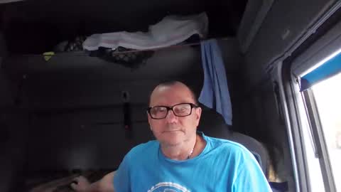 Snapshot of komputer123456789 chatting on 01.31.25 Bogdan online show from 01.31.25