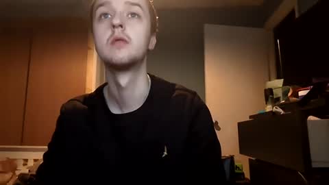 Snapshot of kookieskush chatting on 01.06.25 Kookies online show from 01.06.25