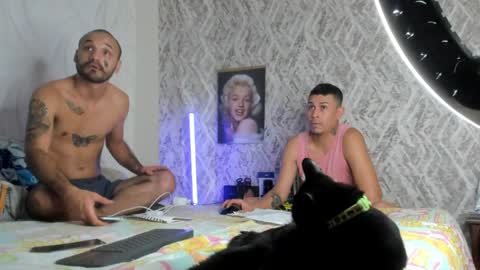 Snapshot of kopular chatting on 01.01.25 Diego y Edgar online show from 01.01.25