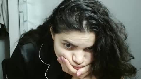 Karoll online show from 11.13.25