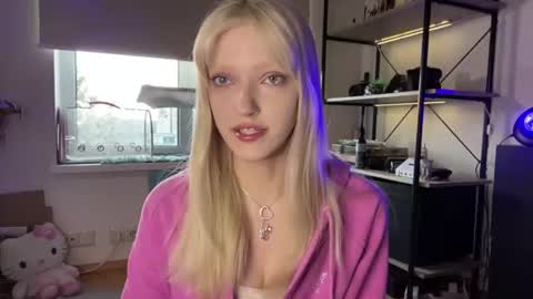 Ariela online show from 08.03.26