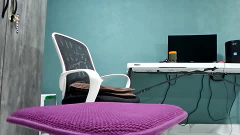 Koto Bombon online show from 02.26.26