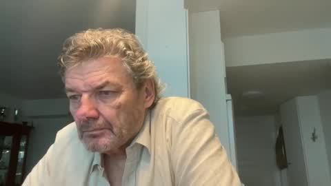 kovapoika online show from 10.12.25