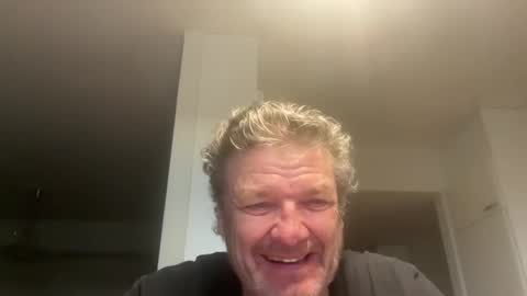 kovapoika online show from 10.14.25