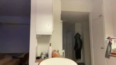 kovapoika online show from 10.27.25