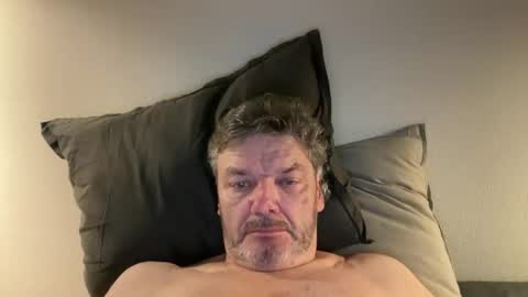 kovapoika online show from 11.15.25