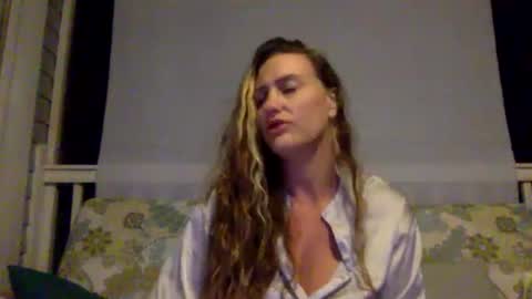 Snapshot of koyoteej chatting on 01.27.25 koyoteej online show from 01.27.25