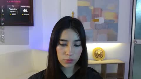 Elizabeth online show from 12.05.25