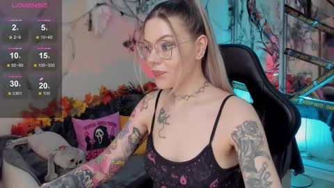 Snapshot of koza_dereza_ chatting on 10.25.25 Jess online show from 10.25.25