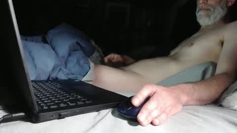 Snapshot of krackatowa77 chatting on 02.01.25 TK10177 online show from 02.01.25