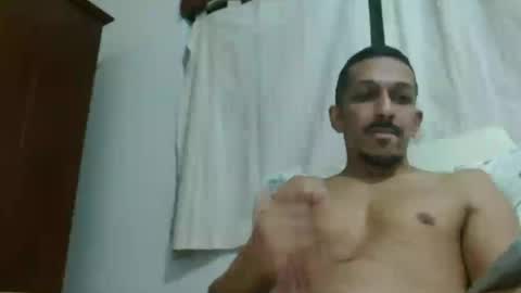 Snapshot of kravvek chatting on 06.16.26 kravvek online show from 06.16.26