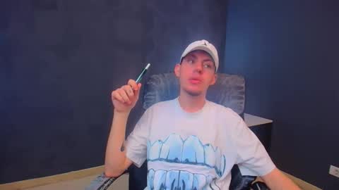 KrewVaughn online show from 03.10.26