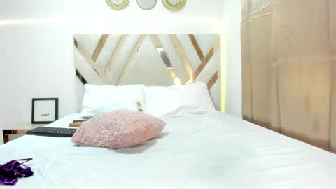 Krisvany online show from 04.10.26