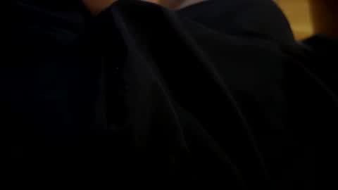 Snapshot of kris_308 chatting on 11.08.25 Kris online show from 11.08.25