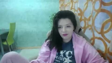 Snapshot of kris_again chatting on 11.30.25 Kris online show from 11.30.25