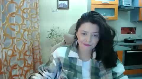 Snapshot of kris_again chatting on 12.20.25 Kris online show from 12.20.25