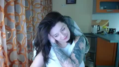 Snapshot of kris_again chatting on 01.08.26 Kris online show from 01.08.26