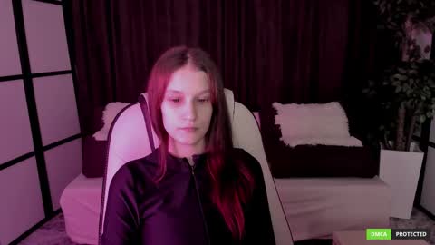 Snapshot of krisdoeil chatting on 11.24.25 krisdoeil online show from 11.24.25