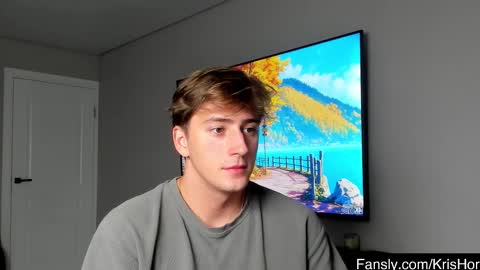 Snapshot of krishort chatting on 10.23.25 krishort online show from 10.23.25