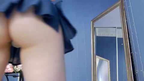 Snapshot of kriskras__ chatting on 09.12.25 kriskras__ online show from 09.12.25