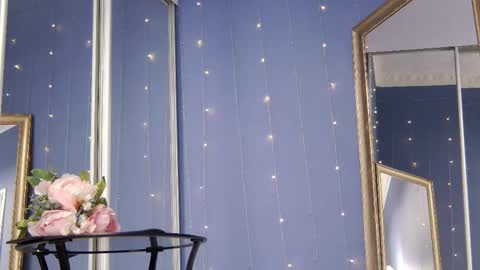 Snapshot of kriskras__ chatting on 10.07.25 kriskras__ online show from 10.07.25