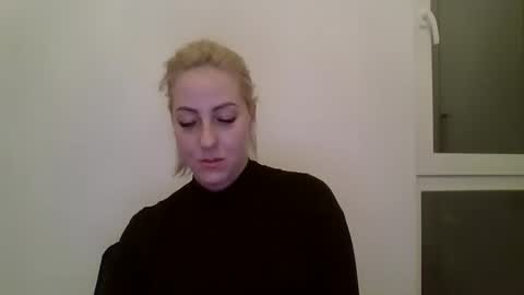 Snapshot of kriss_grace chatting on 02.16.26 Grace online show from 02.16.26