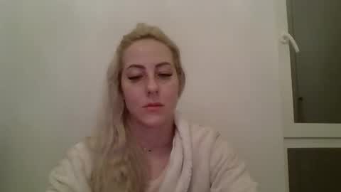 Snapshot of kriss_grace chatting on 02.22.26 Grace online show from 02.22.26