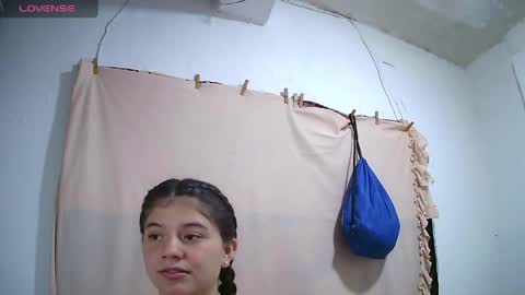 krissone online show from 04.11.26