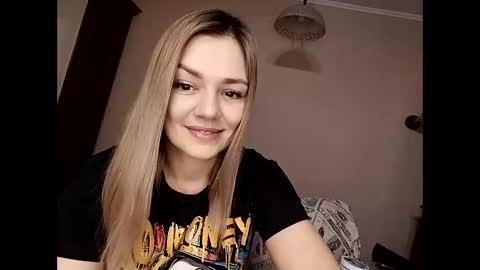 Snapshot of krisssexi chatting on 02.04.25 KrissSexi online show from 02.04.25