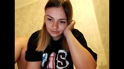 Snapshot of krisssexi chatting on 09.27.25 KrissSexi online show from 09.27.25