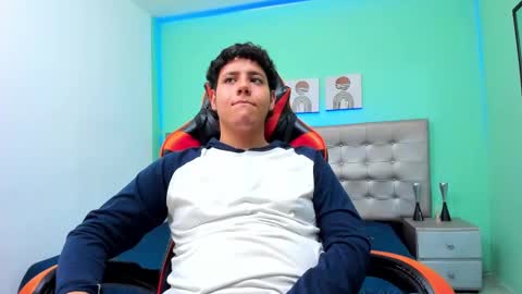 krist_palma online show from 02.20.25